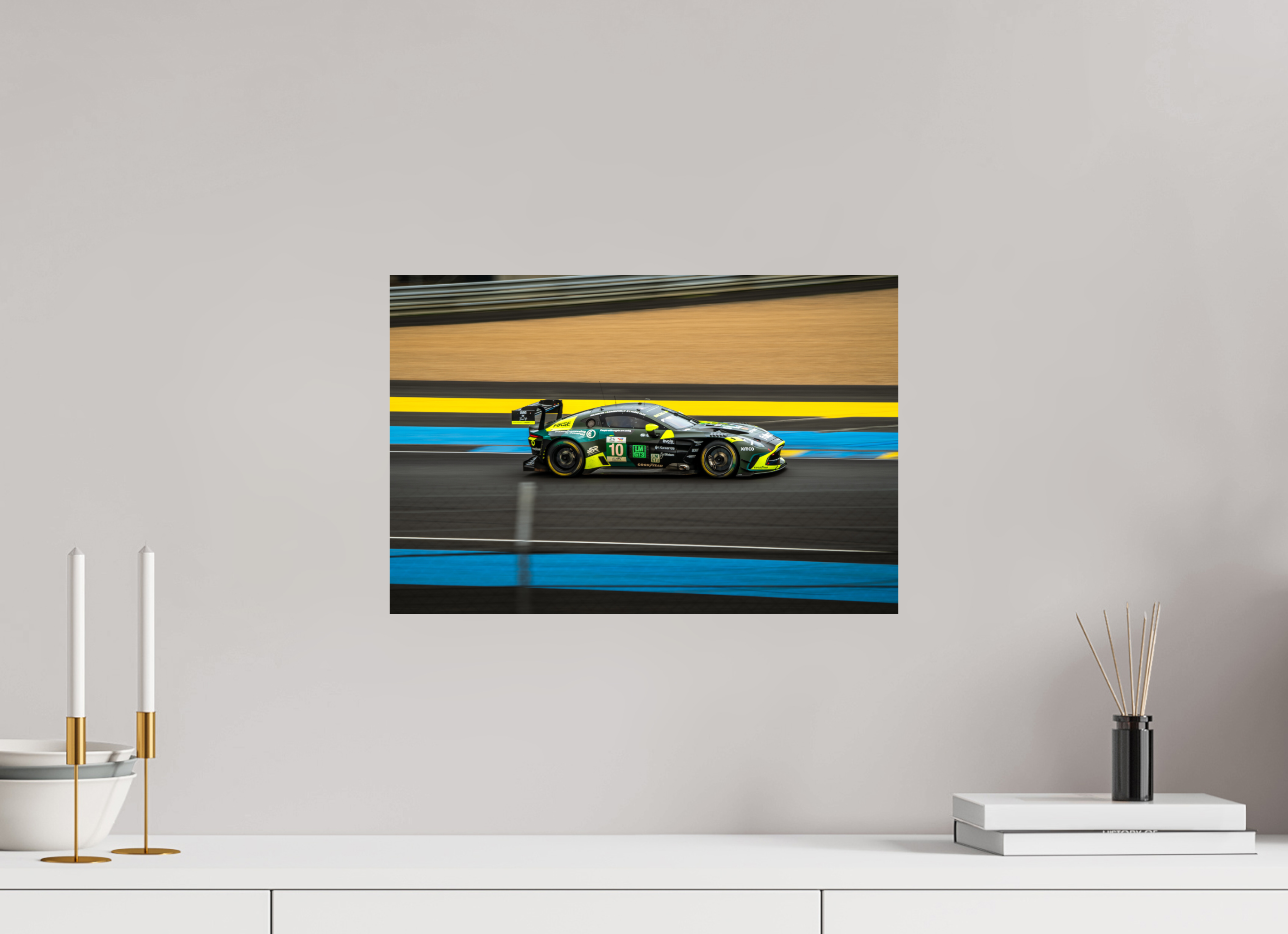 45 x 30 cm, Photo Print On Fuji Crystal DP II Photographie Murale - Astone Martin Vantage GT3