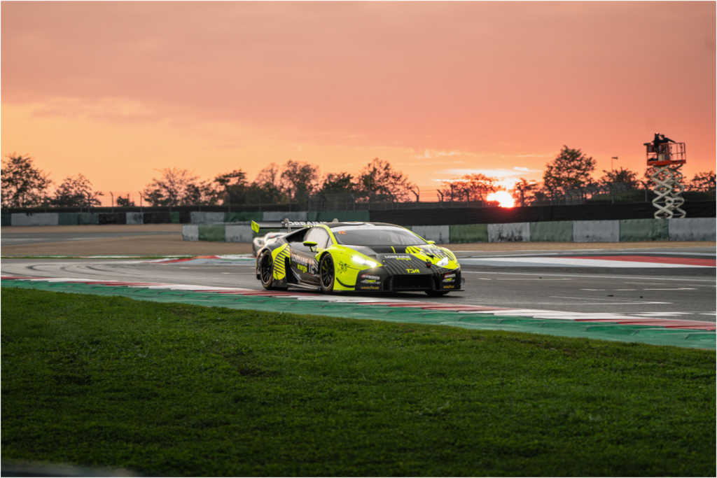 Main image Photographie Murale - Lamborghini Huracan GT3 Evo Sunset n2