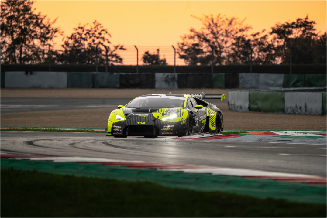 Main image Photographie Murale - Lamborghini Huracan GT3 Evo Sunset n1