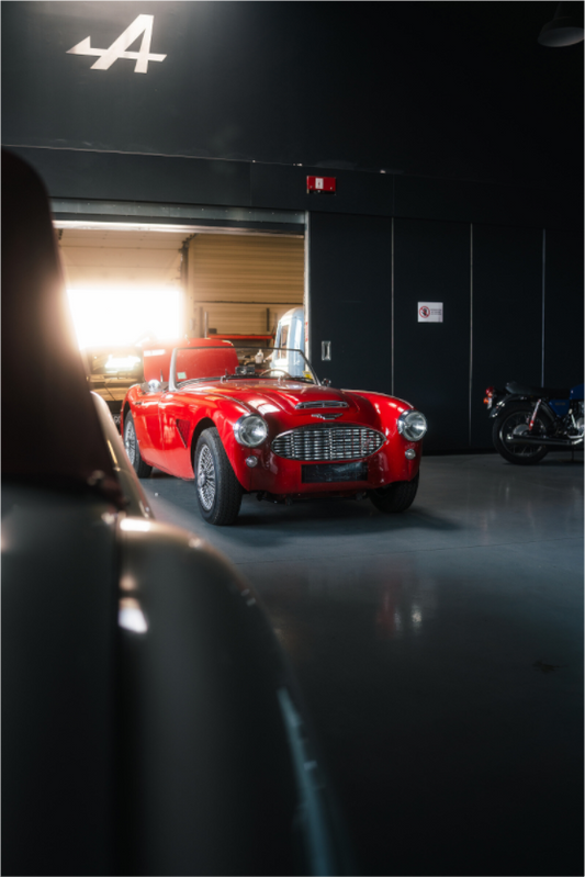 Austin Healey 3000 – Élégance dans un garage de légendes